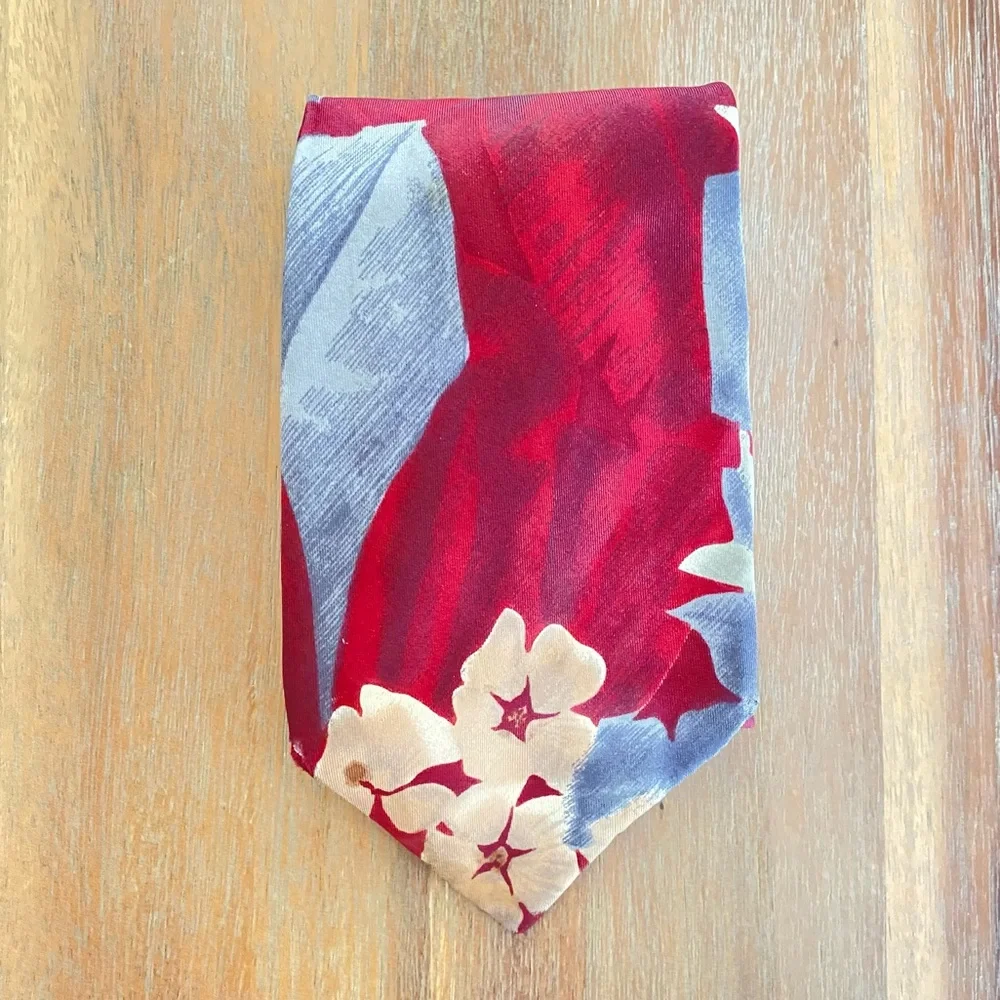 Men's Red Patterned 100% Silk Italian Tie